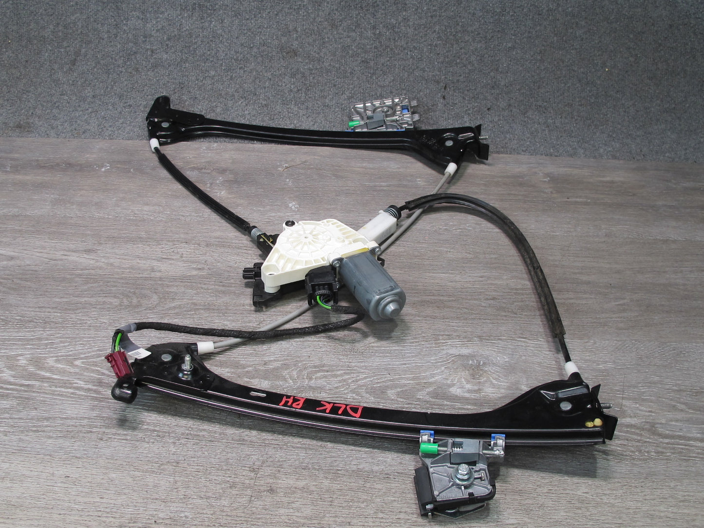 2012-2020 Mercedes R172 SLK SLC Right Passenger Side Window Regulator W/ Motor