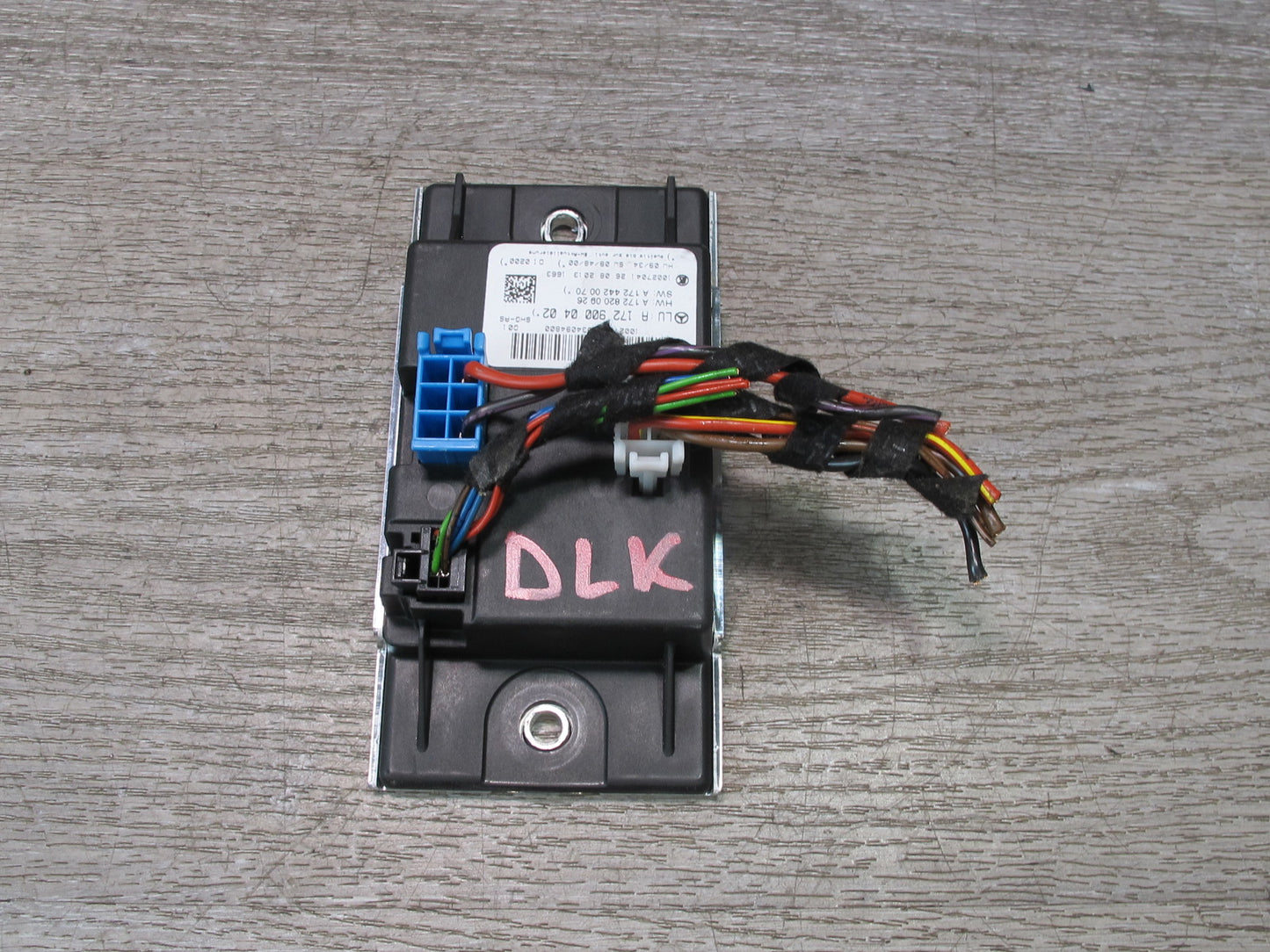 2012-2020 Mercedes R172 SLK SLC Seat Airscarf Control Module A1729000402
