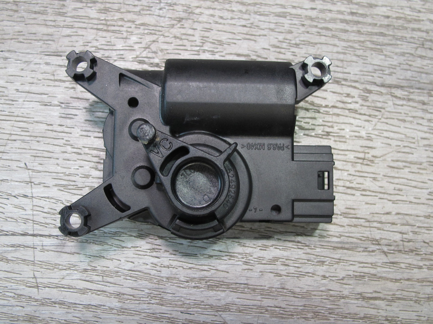 2003-2010 Porsche Cayenne 955 A/C Heater Flap Door Actuator Motor Set