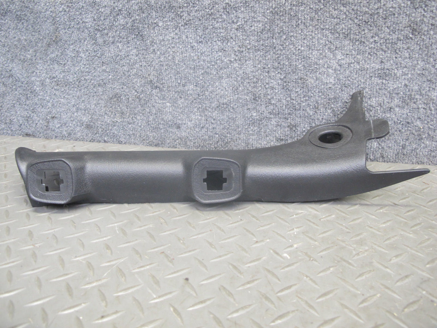 2006-2007 Hummer H2 Front Left & Right Interior A Pillar Trim Cover Panel Set
