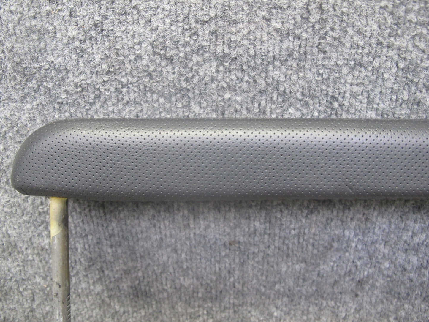 2003-2007 Hummer H2 Front Right Passenger Side Dashboard Grip Grab Handle Bar