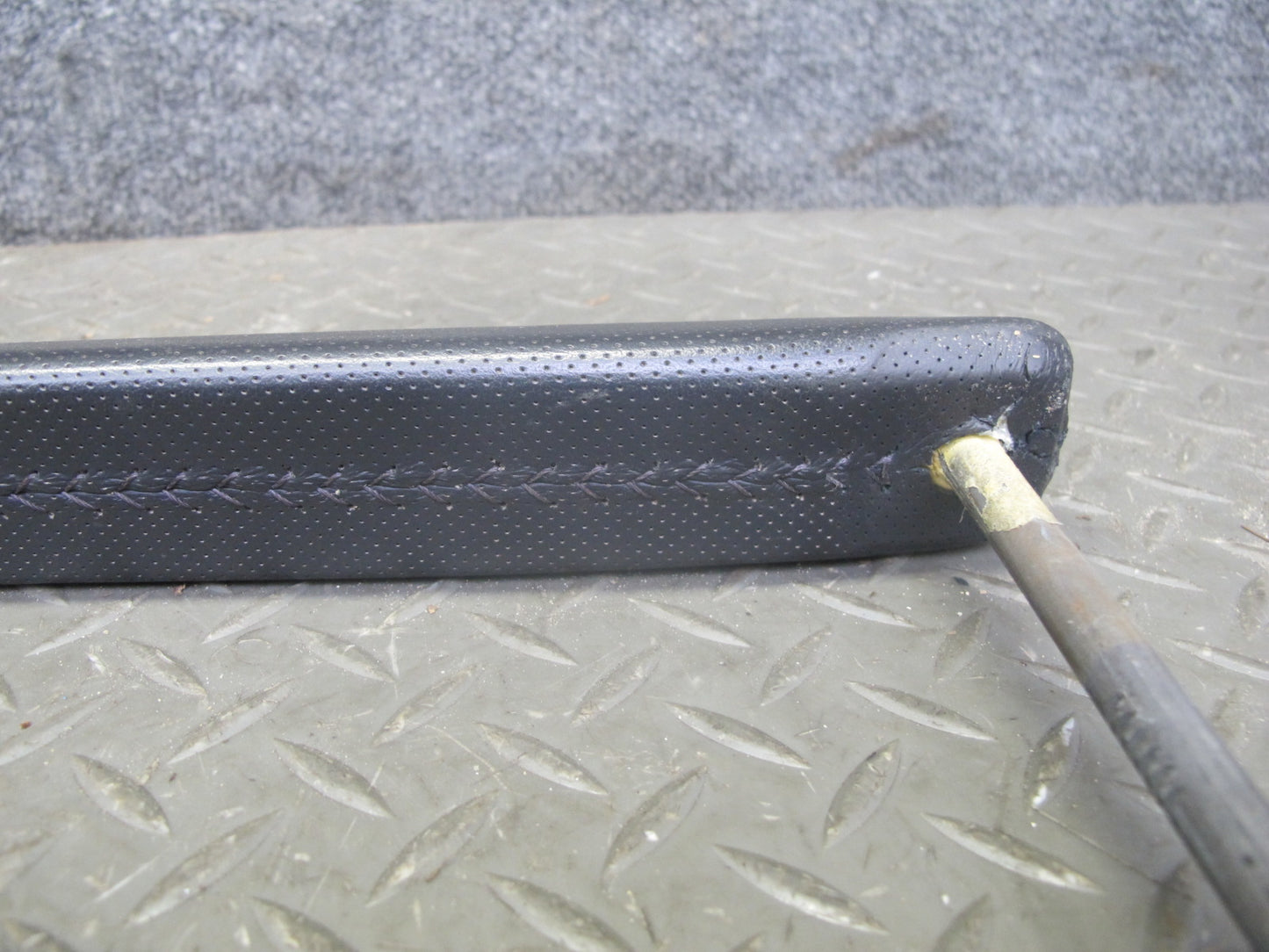 2003-2007 Hummer H2 Front Right Passenger Side Dashboard Grip Grab Handle Bar