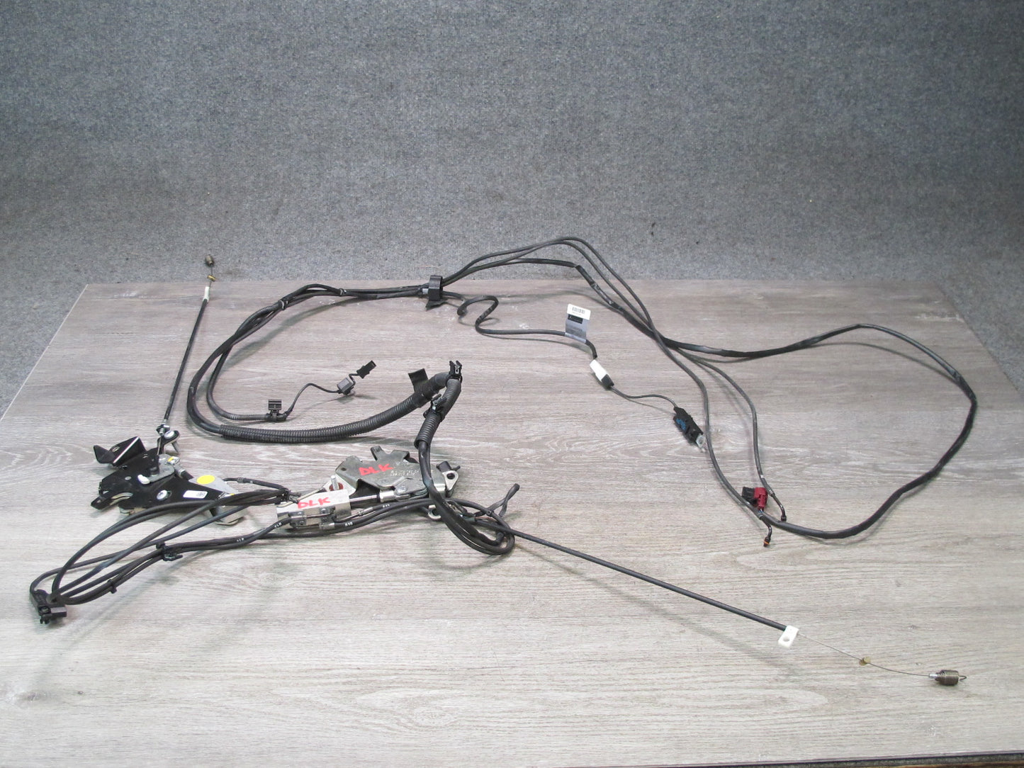 2012-2020 Mercedes R172 SLK SLC Front Left & Right Roof TOP Lock Latch Actuator