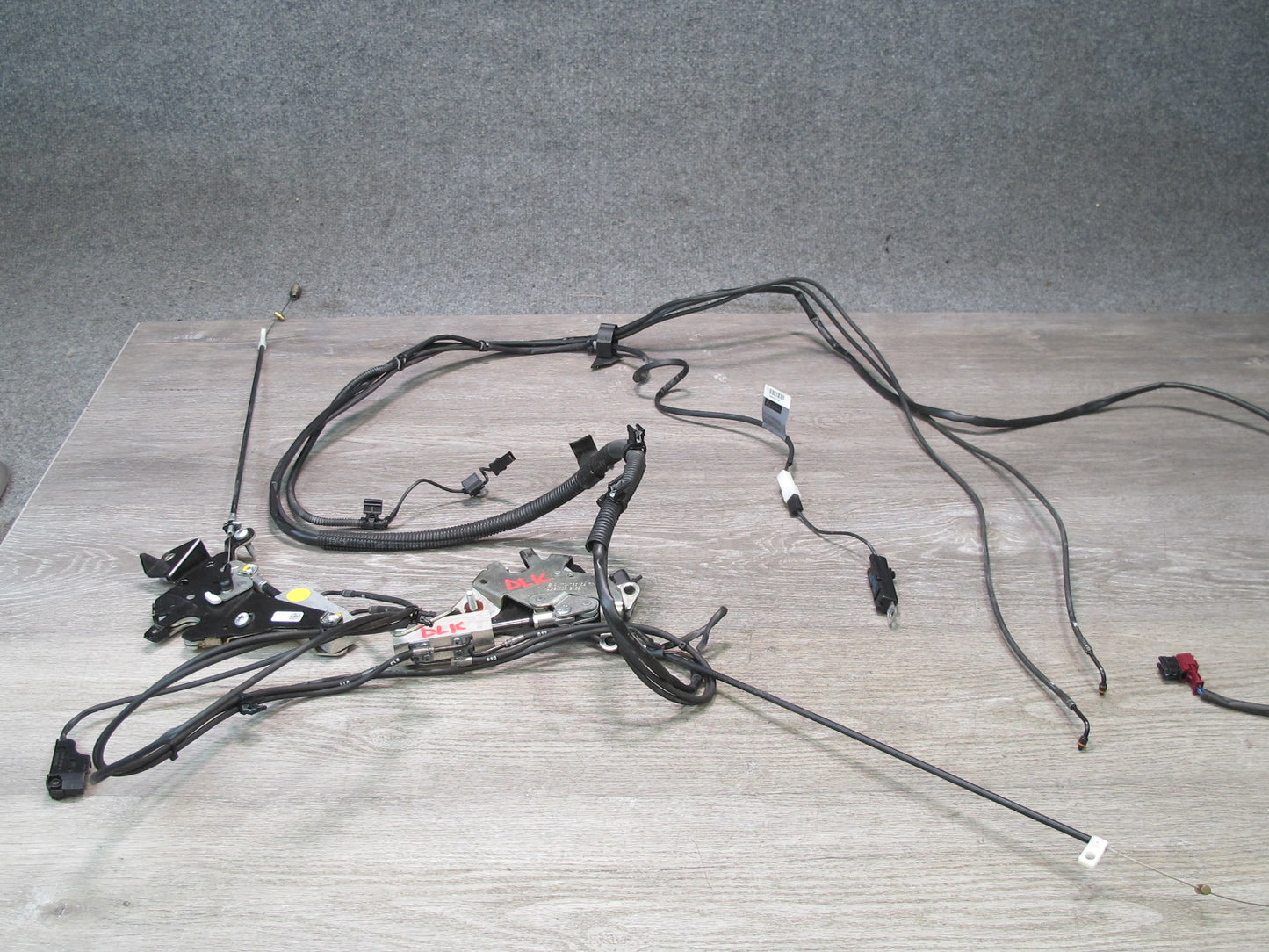 2012-2020 Mercedes R172 SLK SLC Front Left & Right Roof TOP Lock Latch Actuator