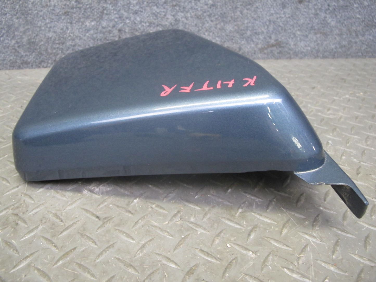 2003-2009 Hummer H2 Front Right Passenger Side Cowl Vent Panel END Cap Cover