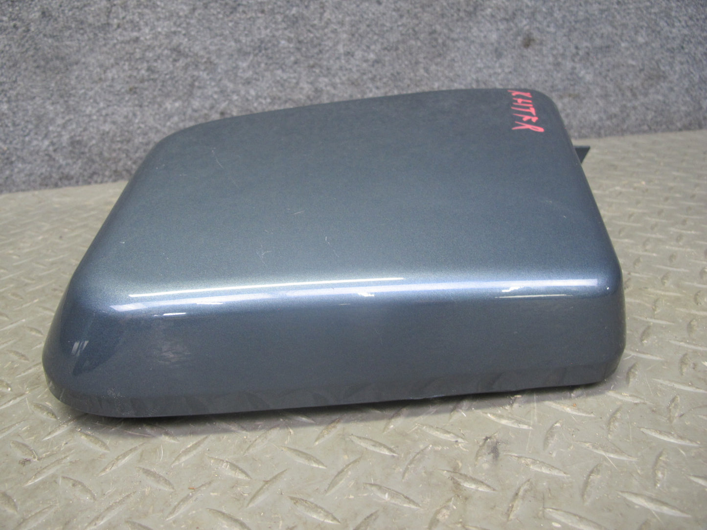 2003-2009 Hummer H2 Front Right Passenger Side Cowl Vent Panel END Cap Cover