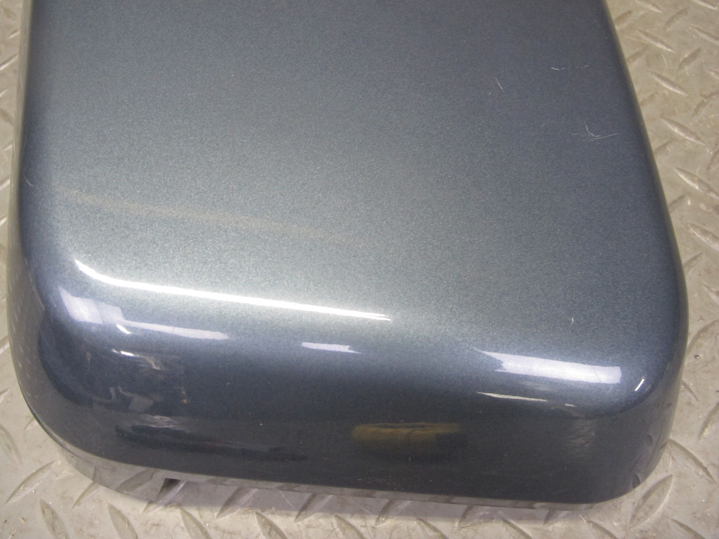 2003-2009 Hummer H2 Front Right Passenger Side Cowl Vent Panel END Cap Cover