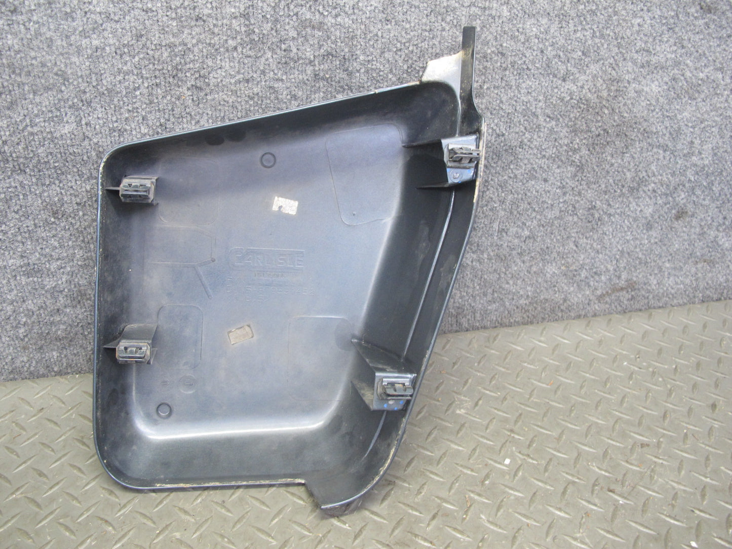 2003-2009 Hummer H2 Front Right Passenger Side Cowl Vent Panel END Cap Cover