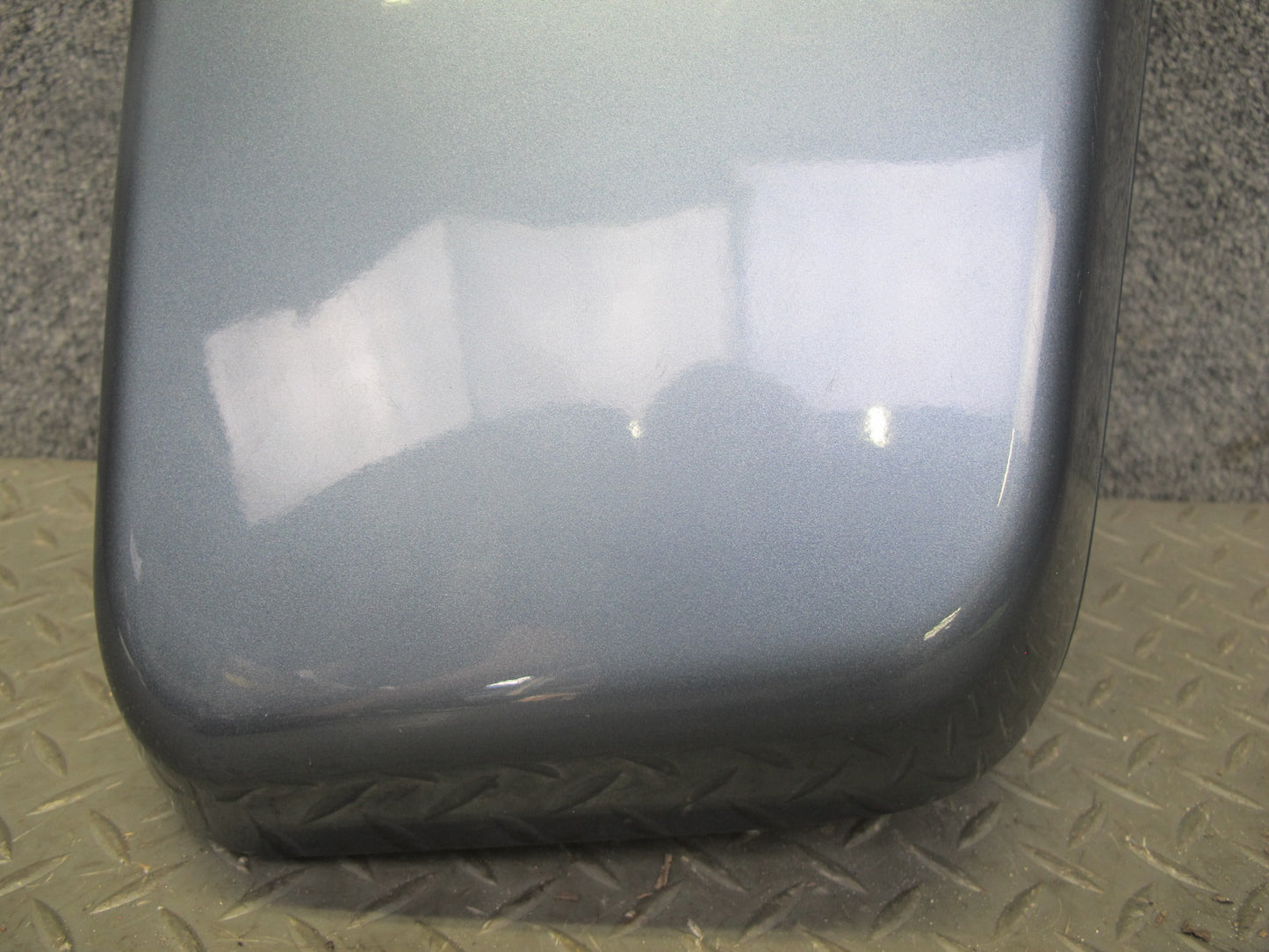 2003-2009 Hummer H2 Front Left Driver Side Cowl Vent Panel END Cap Cover