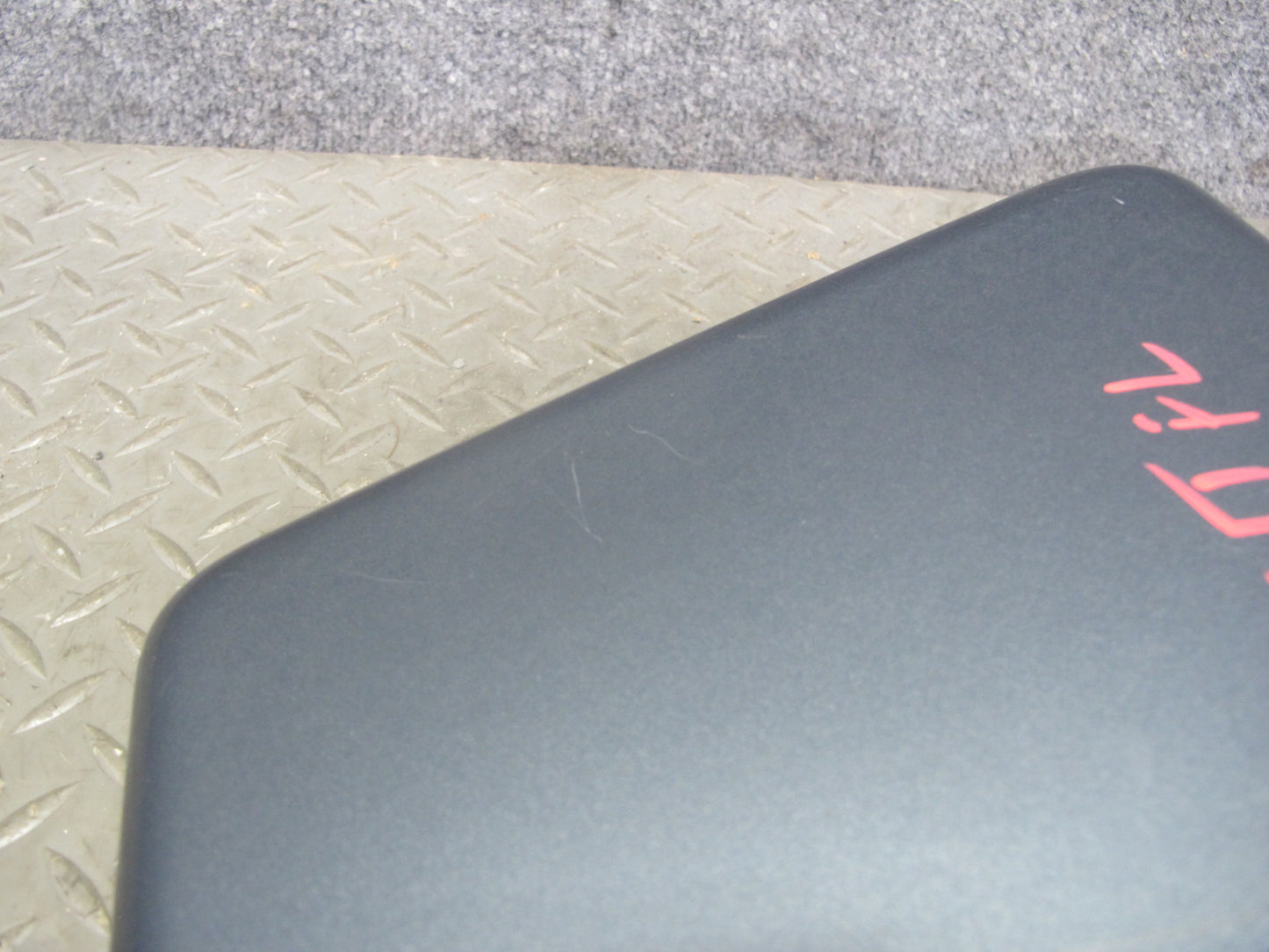 2003-2009 Hummer H2 Front Left Driver Side Cowl Vent Panel END Cap Cover