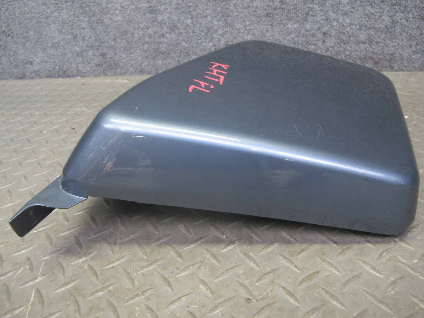 2003-2009 Hummer H2 Front Left Driver Side Cowl Vent Panel END Cap Cover