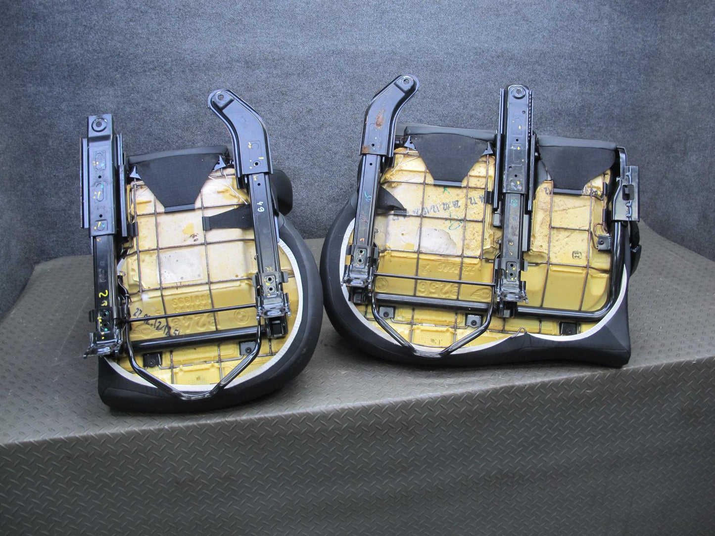 11-13 Mini Cooper R60 Countryman Set of 4 Front & Rear Leatherette Seat OEM