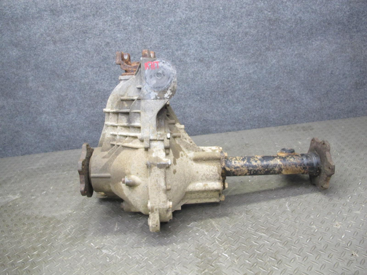 2003-2007 Hummer H2 4WD 4x4 Front Differential Carrier 4.10 Ratio