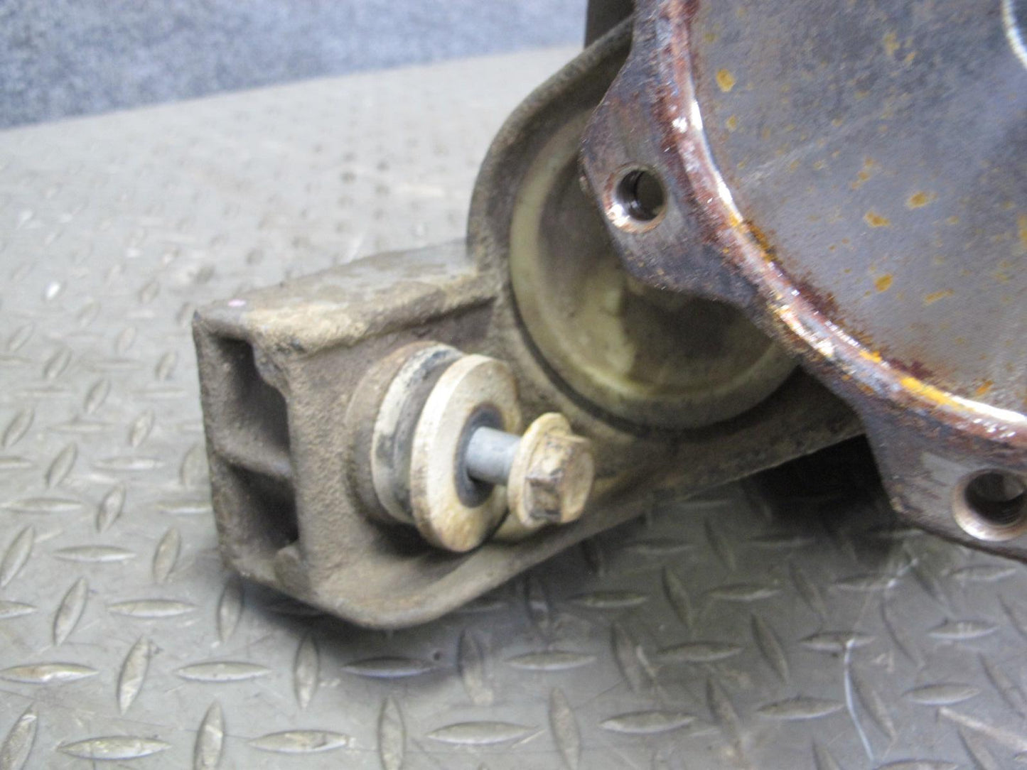 2003-2007 Hummer H2 4WD 4x4 Front Differential Carrier 4.10 Ratio