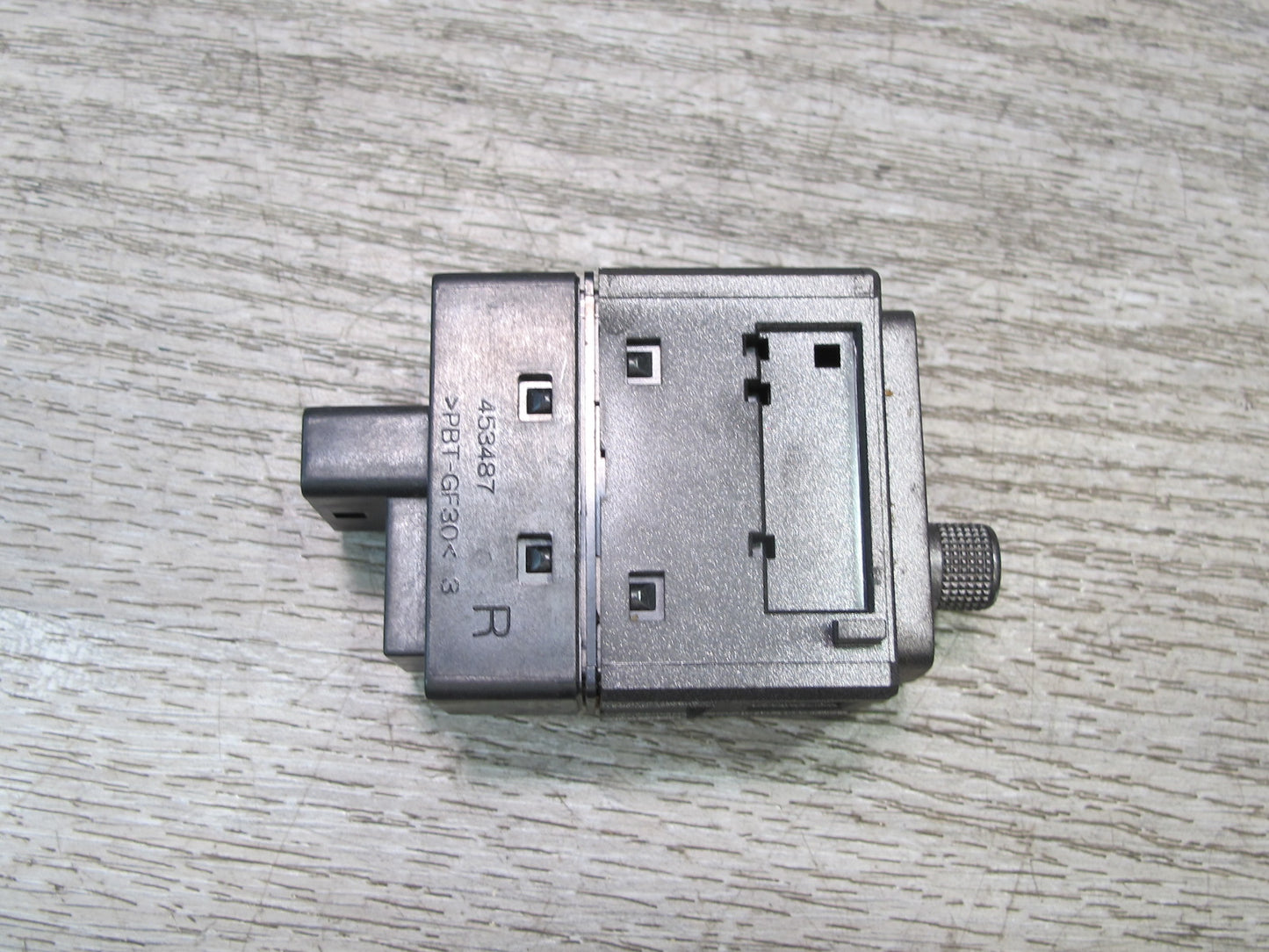 07-12 Lexus LS600h LS460 Front Right Passenger Heated Cooled Seat Switch OEM