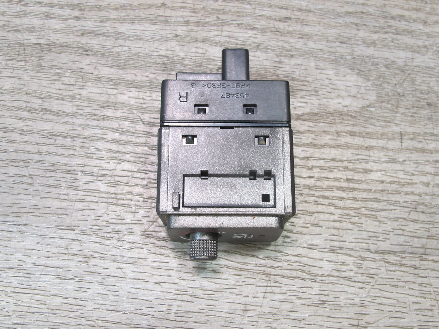 07-12 Lexus LS600h LS460 Front Right Passenger Heated Cooled Seat Switch OEM