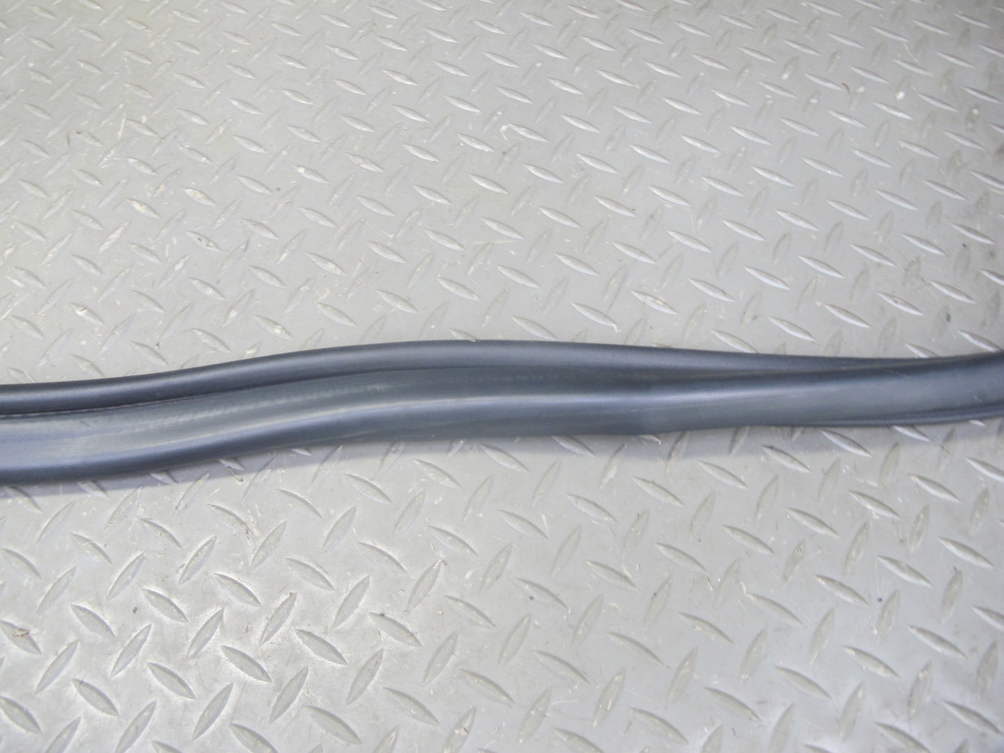 2003-2009 Hummer H2 Rear Right Passenger Side Door Body Weatherstrip Rubber Seal