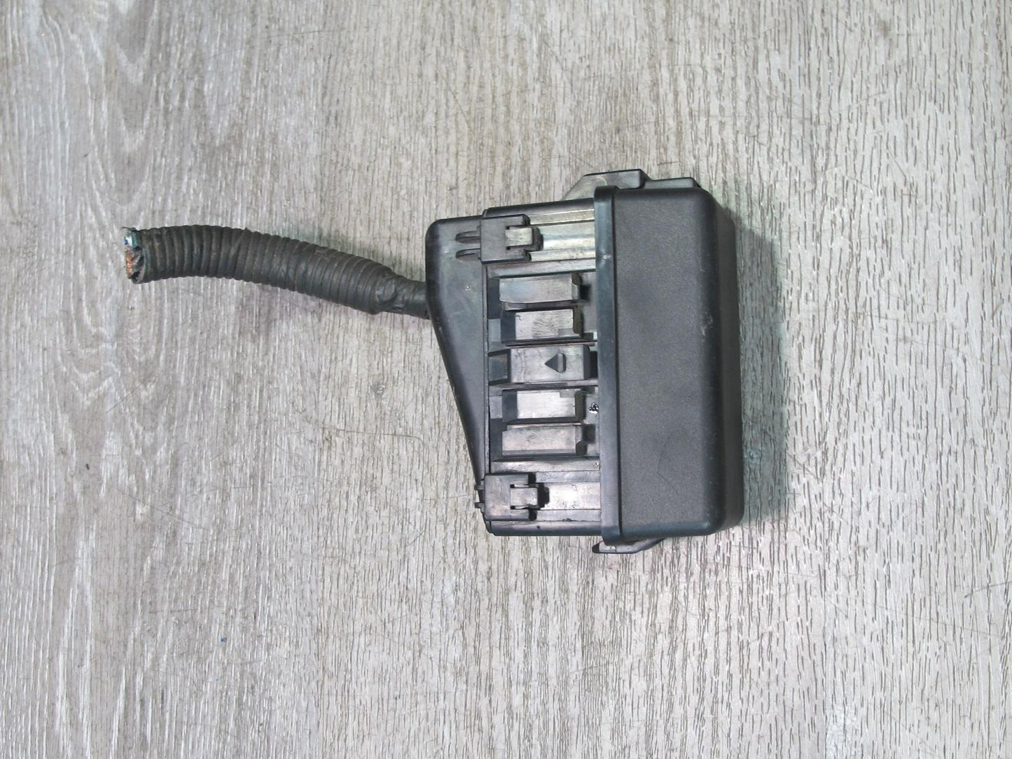 08-12 Lexus UVF46 LS460 LS600h Engine Bay Junction Fuse Relay Box Module OEM