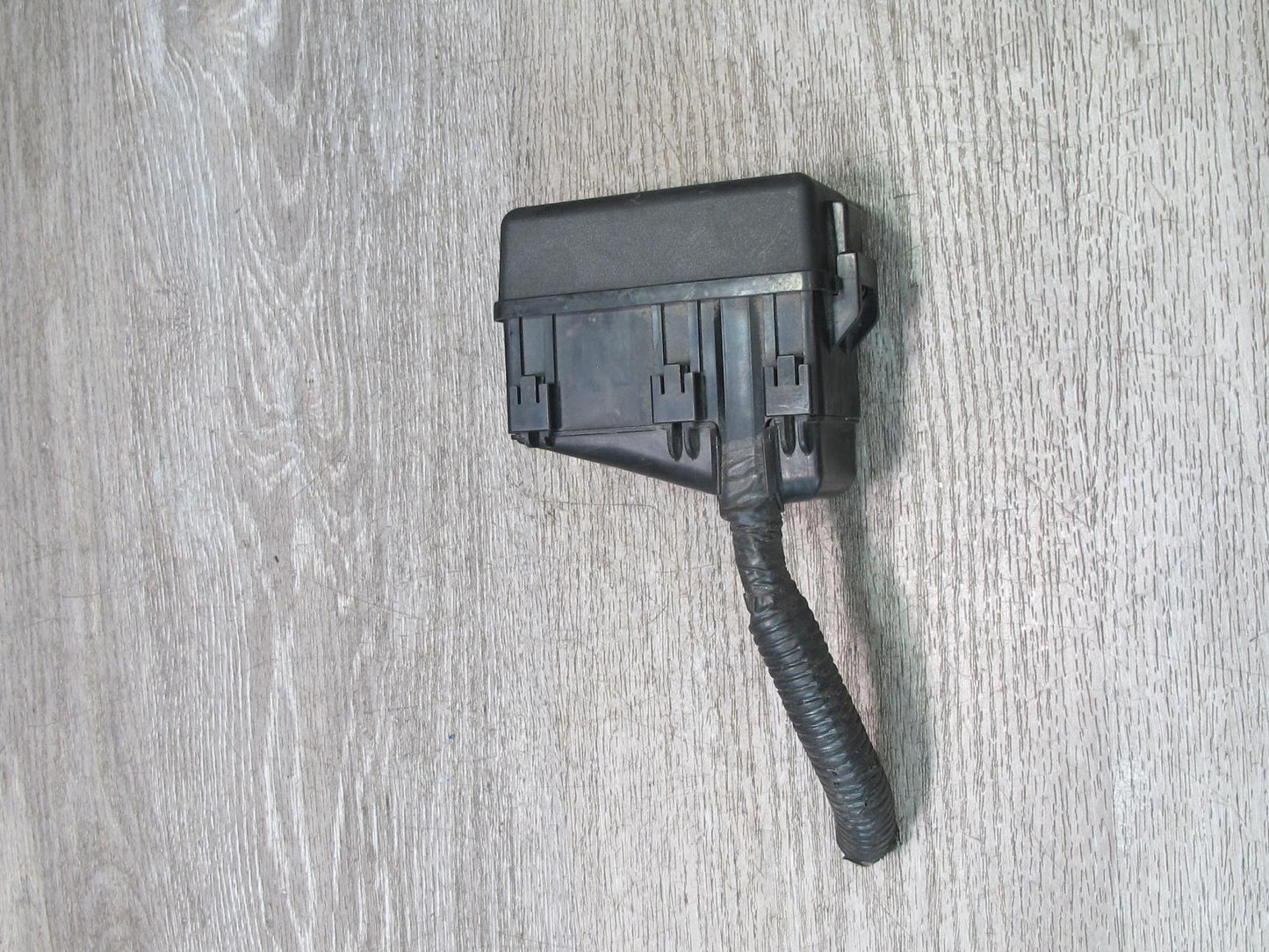 08-12 Lexus UVF46 LS460 LS600h Engine Bay Junction Fuse Relay Box Module OEM
