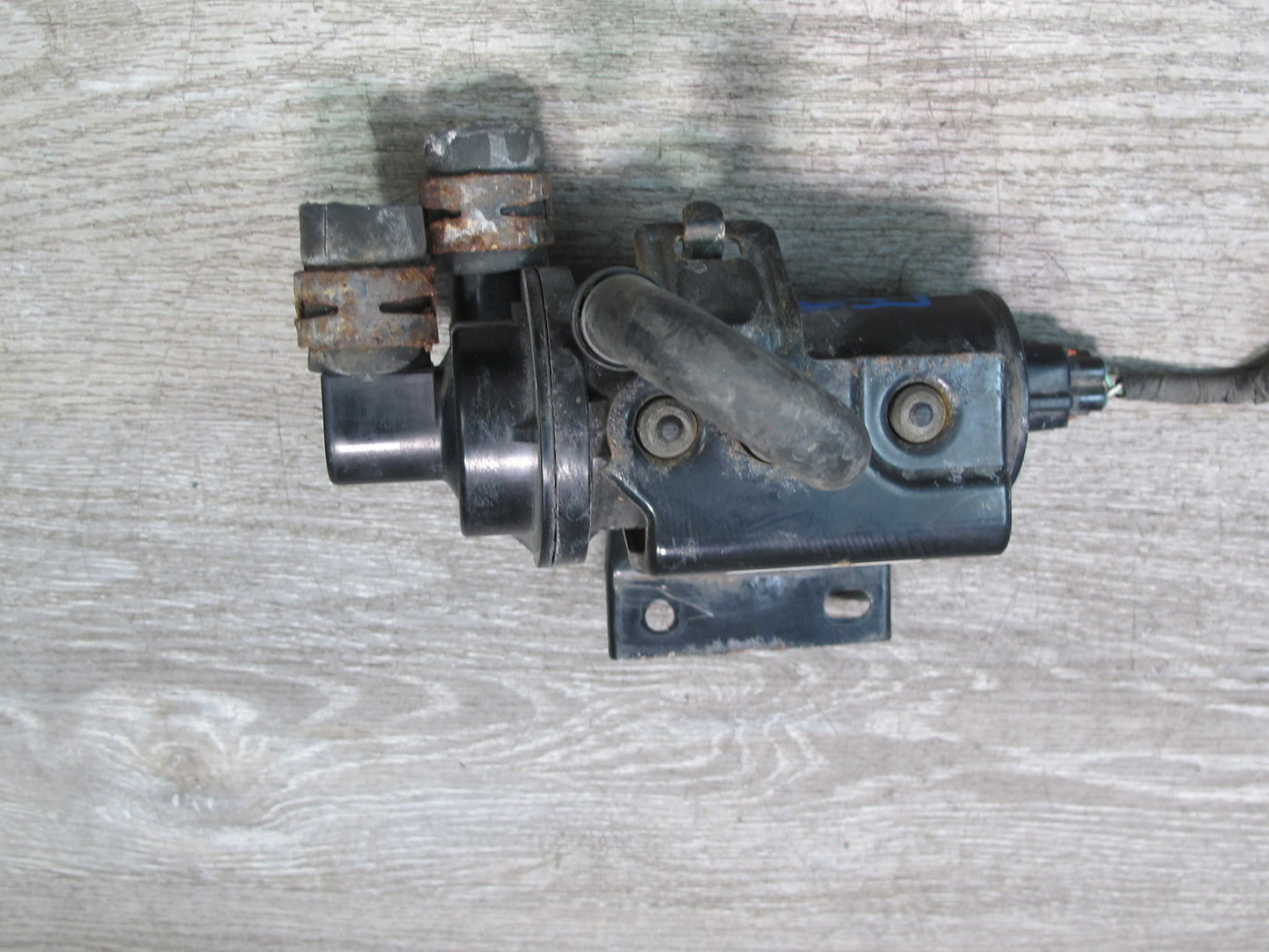 08-16 Lexus UVF46 LS600h Heater Auxiliary Electric Coolant Water Pump OEM