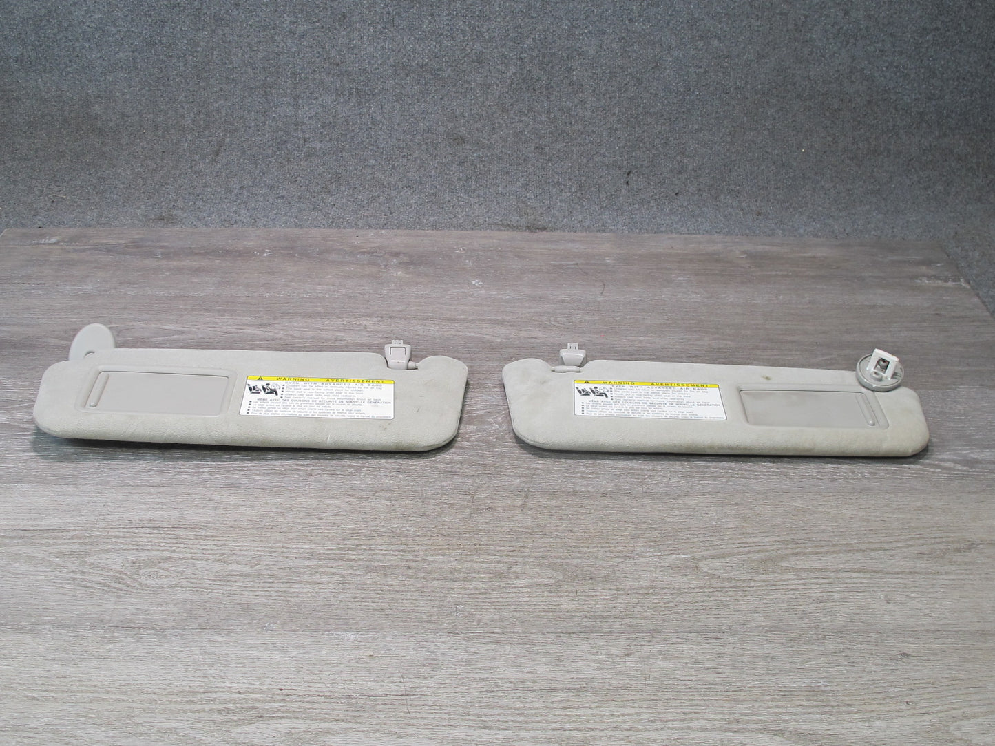07-09 Lexus UVF46 LS600h LS460 Set of 2 Front Left & Right Sun Visor OEM