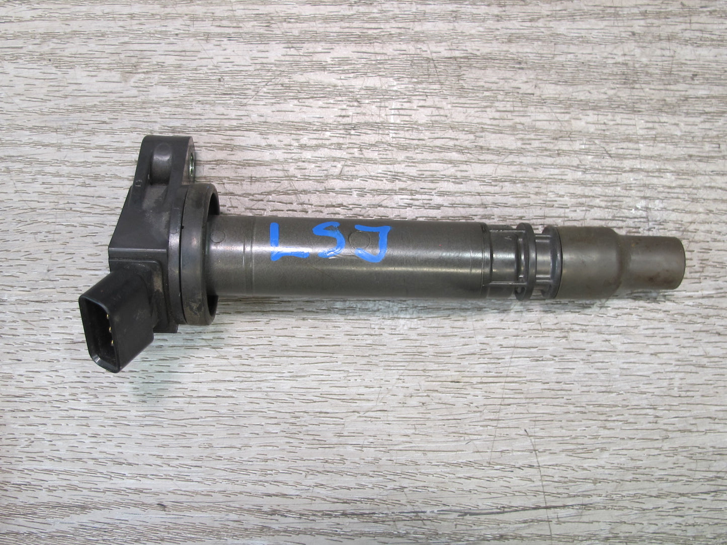 07-17 Lexus UVF46 LS600h LS460 Set of 8 Engine Motor Ignition Coil Denso OEM