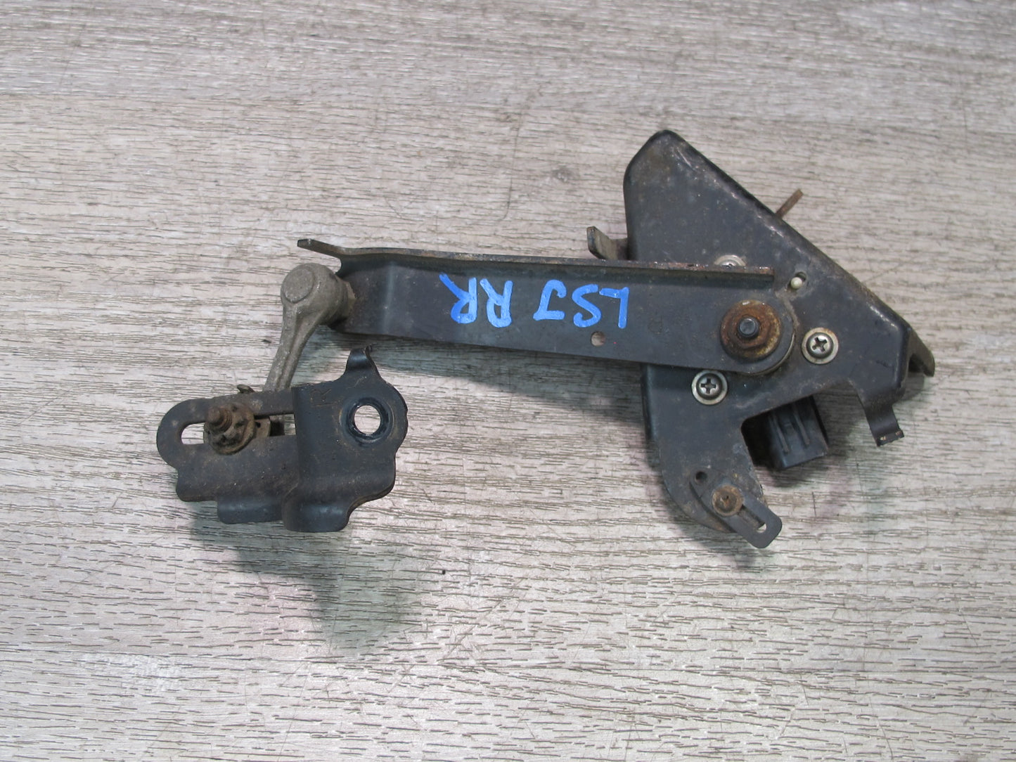 08-16 Lexus LS600h LS460 Rear Left & Right Suspension Height Level Sensor OEM
