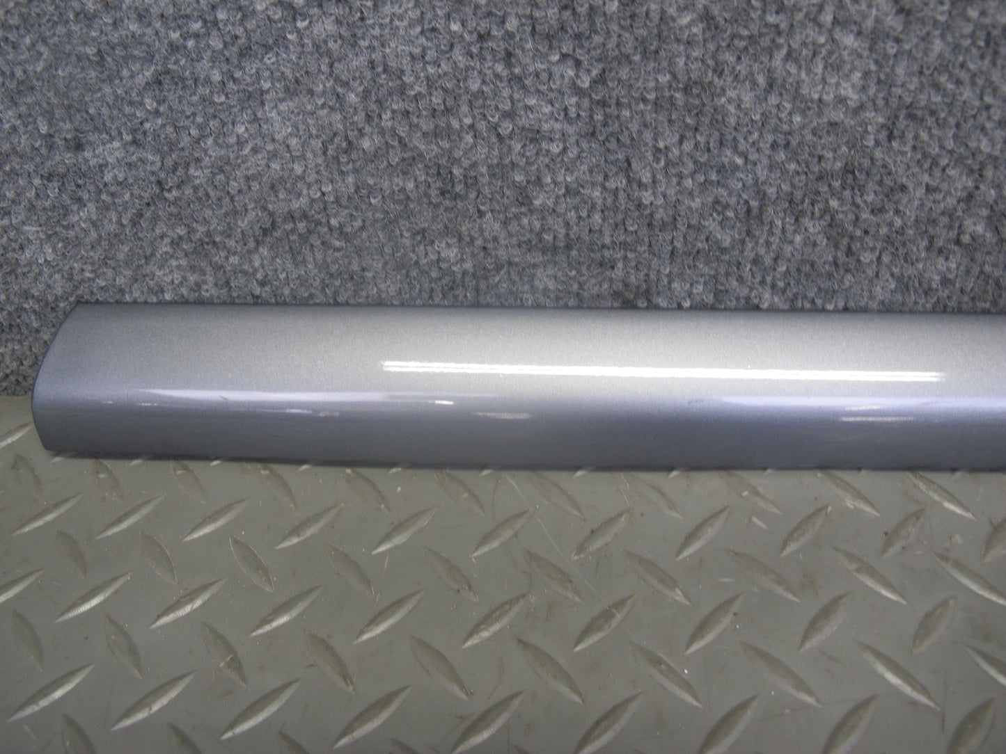06-09 VW R32 GTI Rabbit 2-DR Set of 4 Door & Quarter Molding Strip Gray OEM