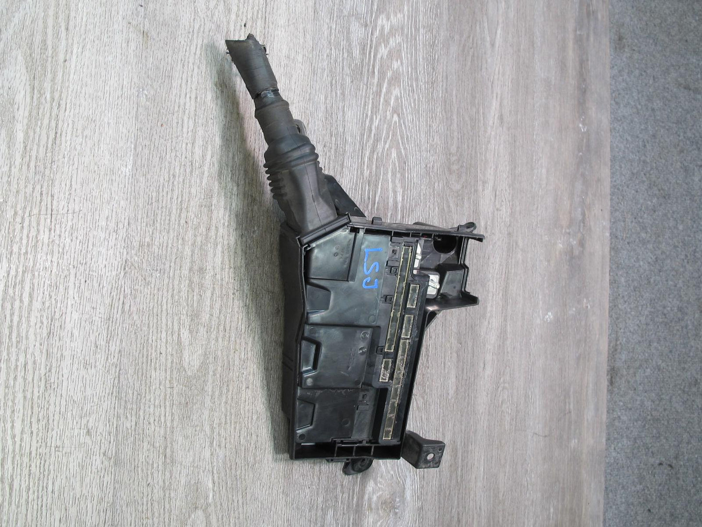 08-12 Lexus UVF46 LS600h Hybrid Engine Power Distribution Fuse Relay Box OEM