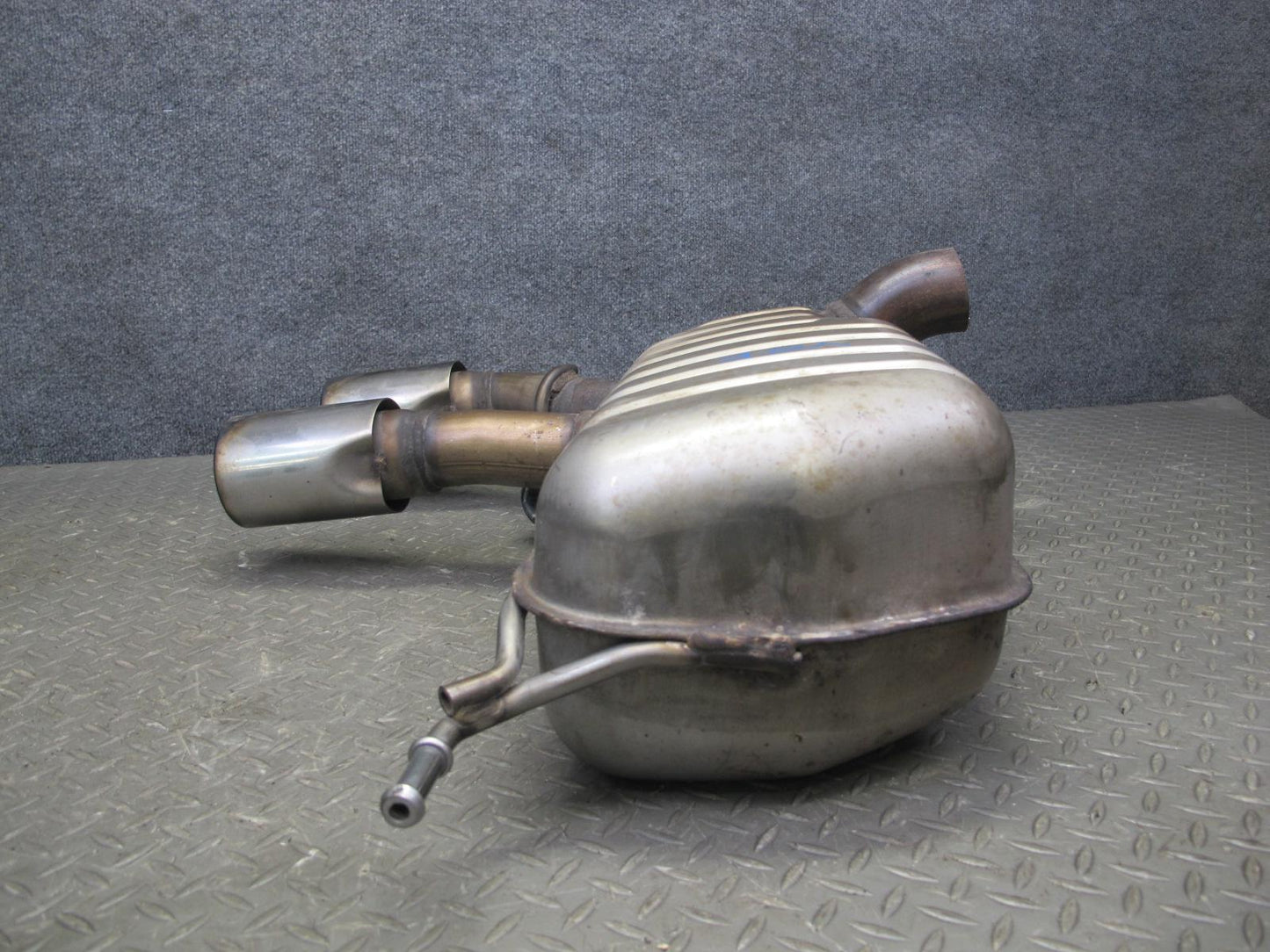 2008 VW Golf MK5 R32 VR6 3.2L Rear Exhaust Muffler w Tips OEM