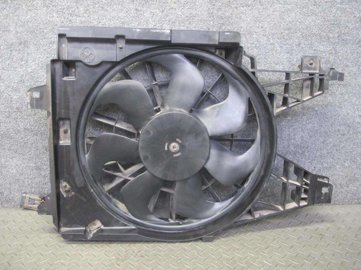 05-13 Chevrolet Corvette C6 Engine Cooling Fan Motor Shroud OEM