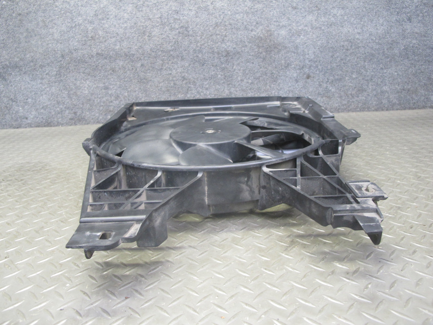 05-13 Chevrolet Corvette C6 Engine Cooling Fan Motor Shroud OEM