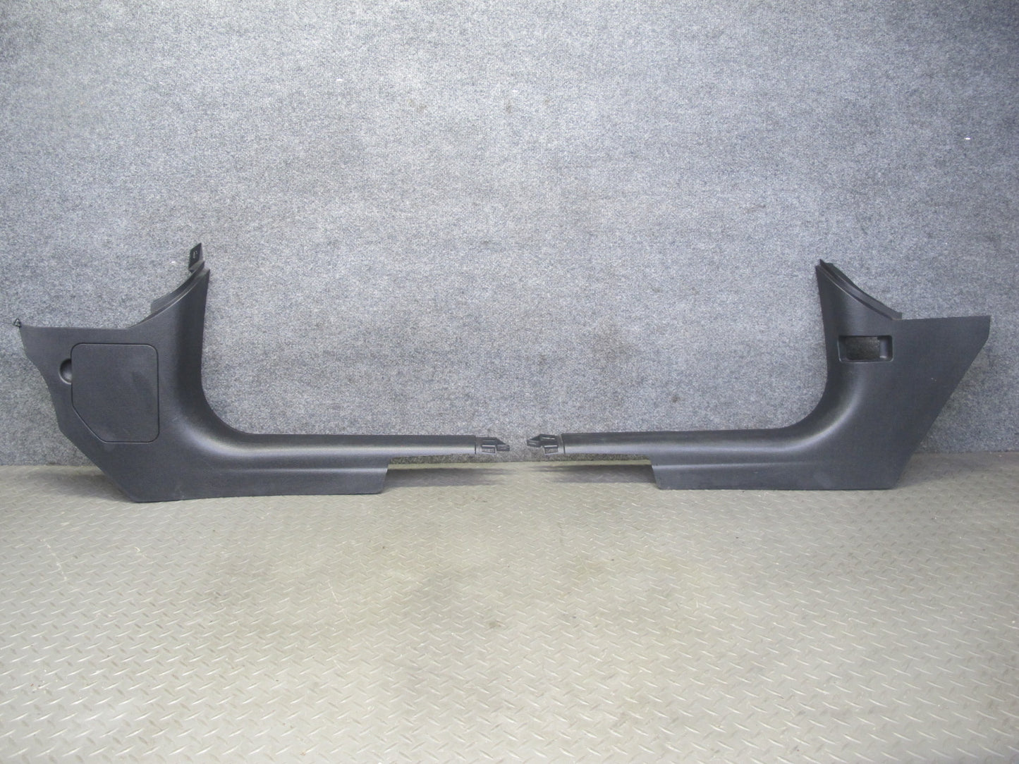 11-16 Mini R60 Countryman Set of 2 Front Left & Right Kick Trim Cover Panel OEM