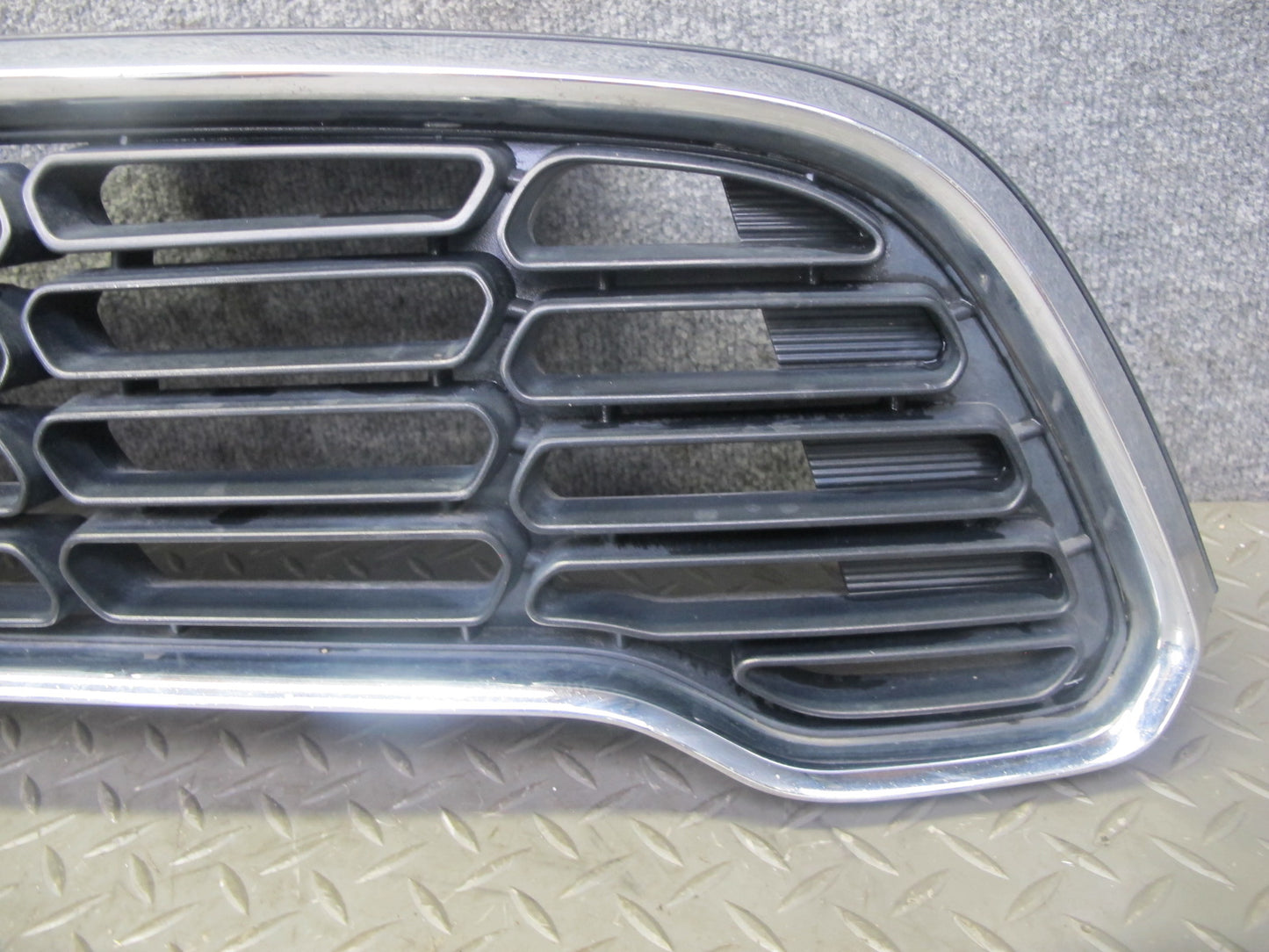 11-13 Mini Cooper S R60 Countryman Front Bumper Upper Grille OEM