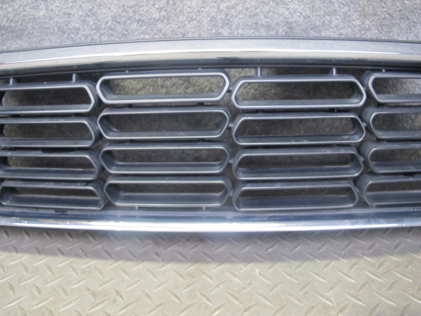 11-13 Mini Cooper S R60 Countryman Front Bumper Upper Grille OEM