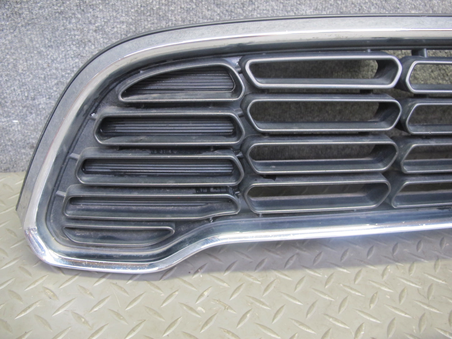 11-13 Mini Cooper S R60 Countryman Front Bumper Upper Grille OEM