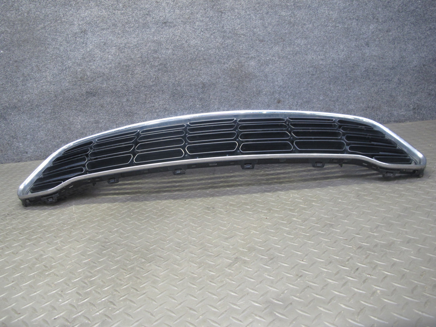 11-13 Mini Cooper S R60 Countryman Front Bumper Upper Grille OEM