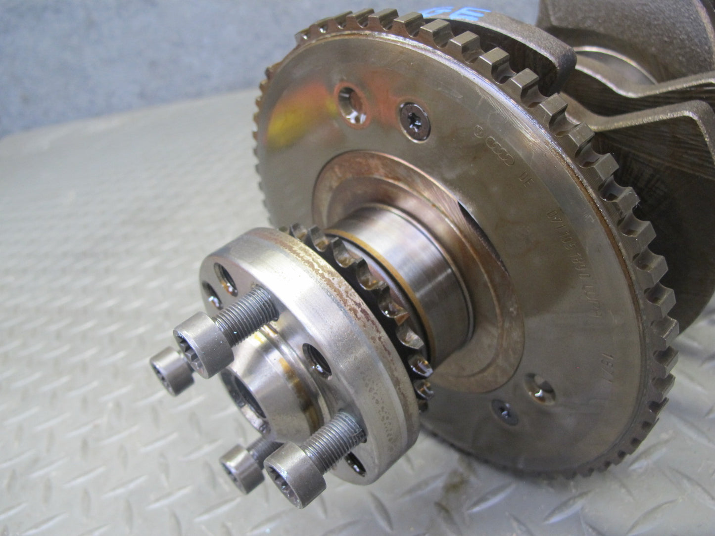 2008 VW Golf R32 VR6 Cbra 3.2L Engine Crankshaft w Bearings & Pulley 105K OEM