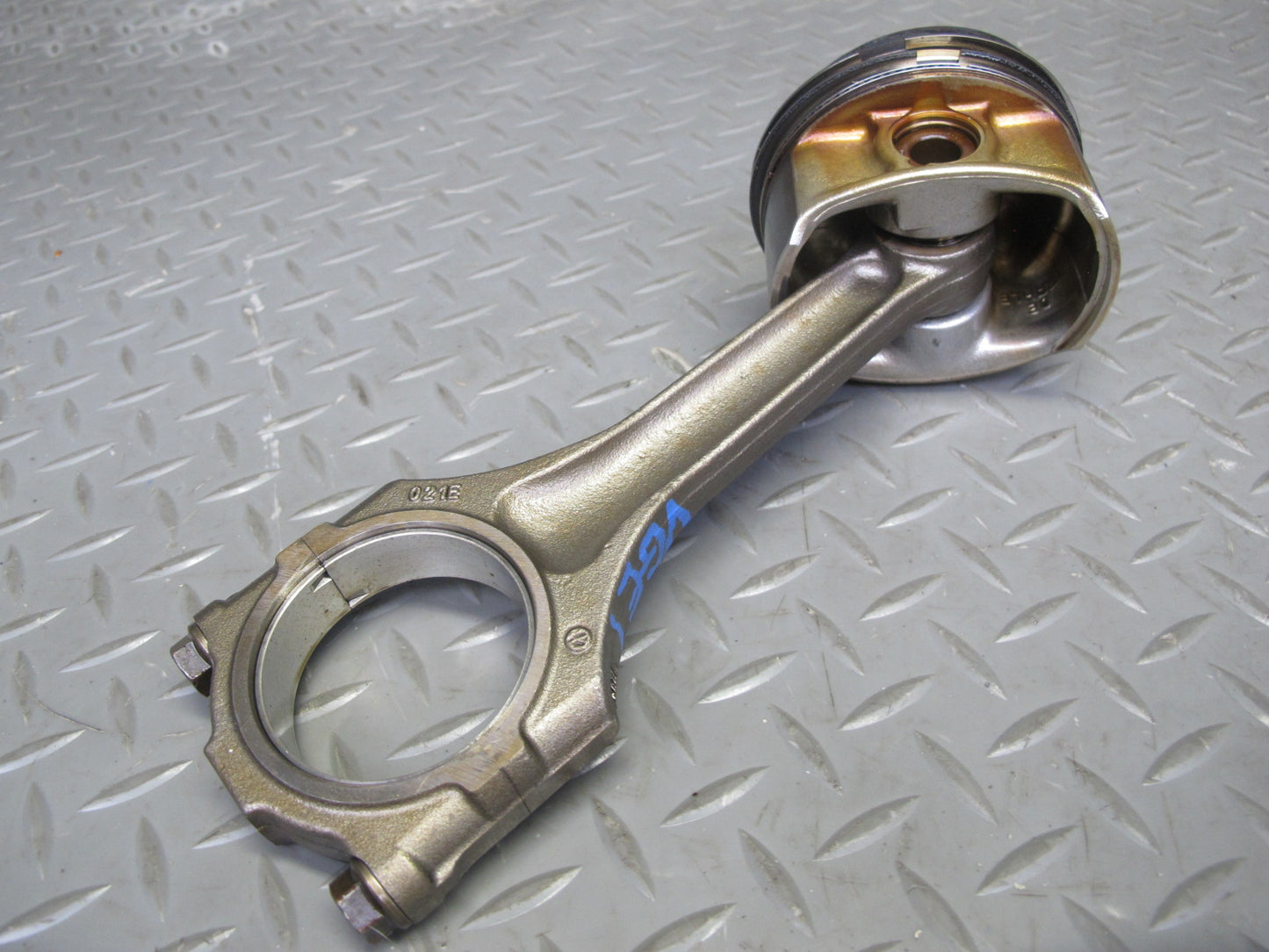 2008 VW Golf R32 MK5 VR6 3.2L Set of 6 Engine Piston Connecting Rod OEM