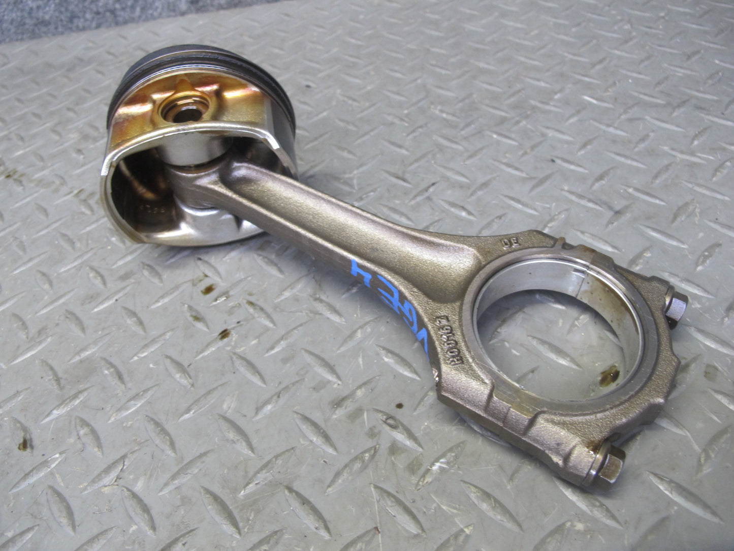 2008 VW Golf R32 MK5 VR6 3.2L Set of 6 Engine Piston Connecting Rod OEM