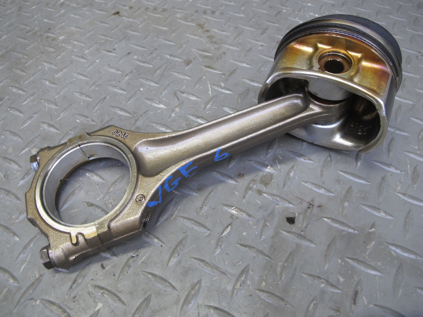 2008 VW Golf R32 MK5 VR6 3.2L Set of 6 Engine Piston Connecting Rod OEM