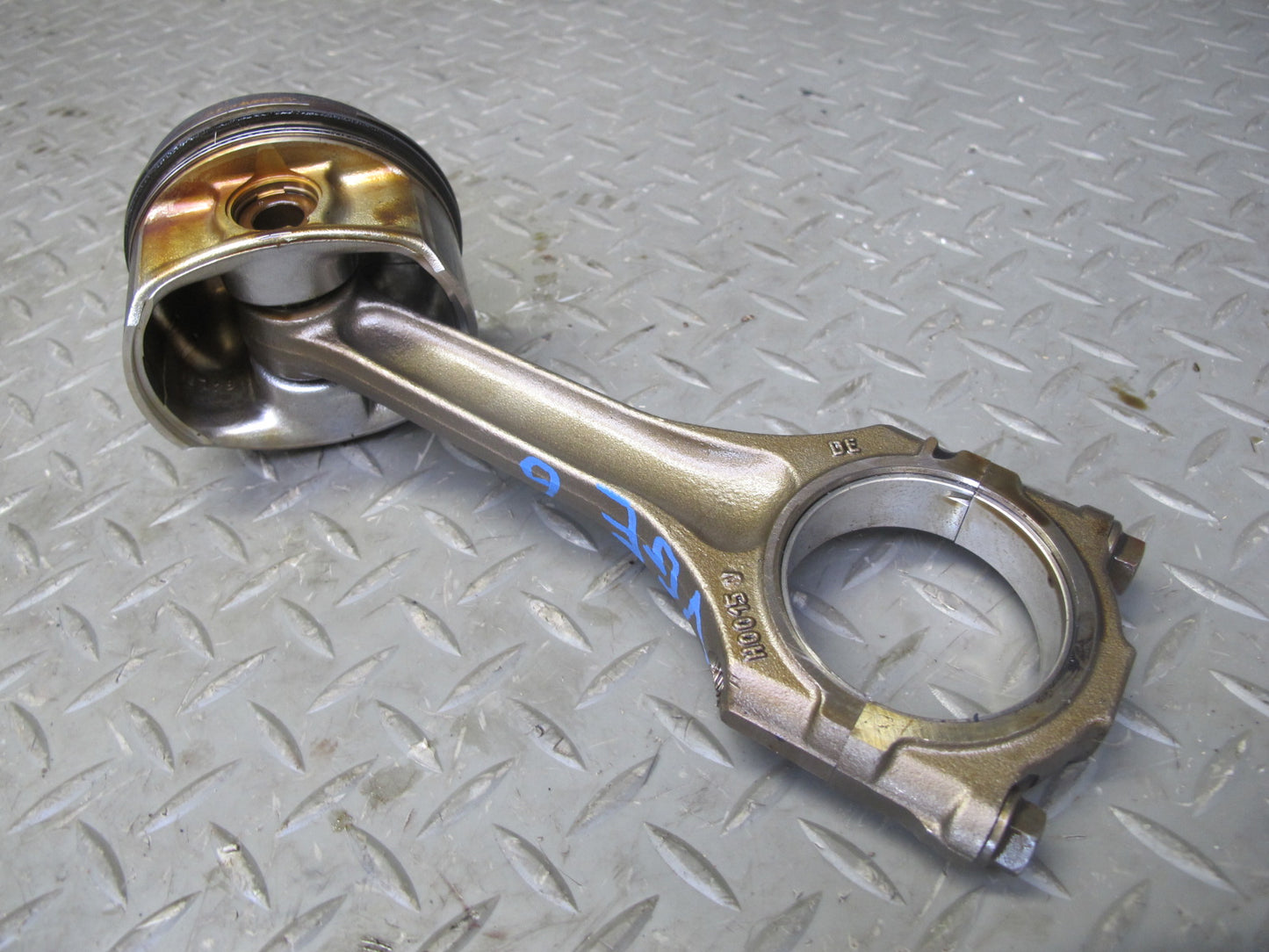 2008 VW Golf R32 MK5 VR6 3.2L Set of 6 Engine Piston Connecting Rod OEM