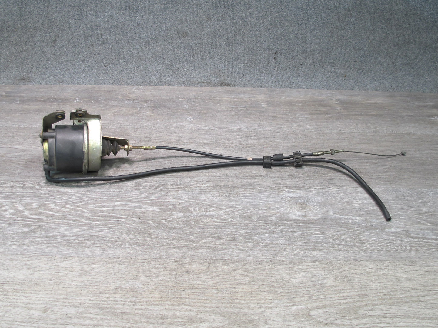 1988 Mazda FC3S RX7 Cruise Control Servo Actuator X4T15176 OEM