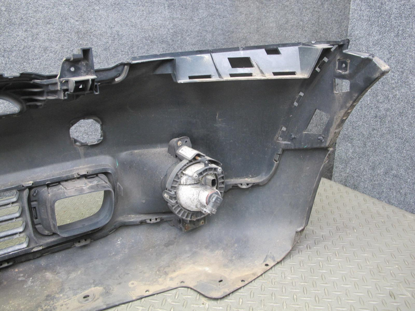 11-13 Mini Cooper S R60 Countryman Front Bumper Cover w Grille & Fog Lights OEM