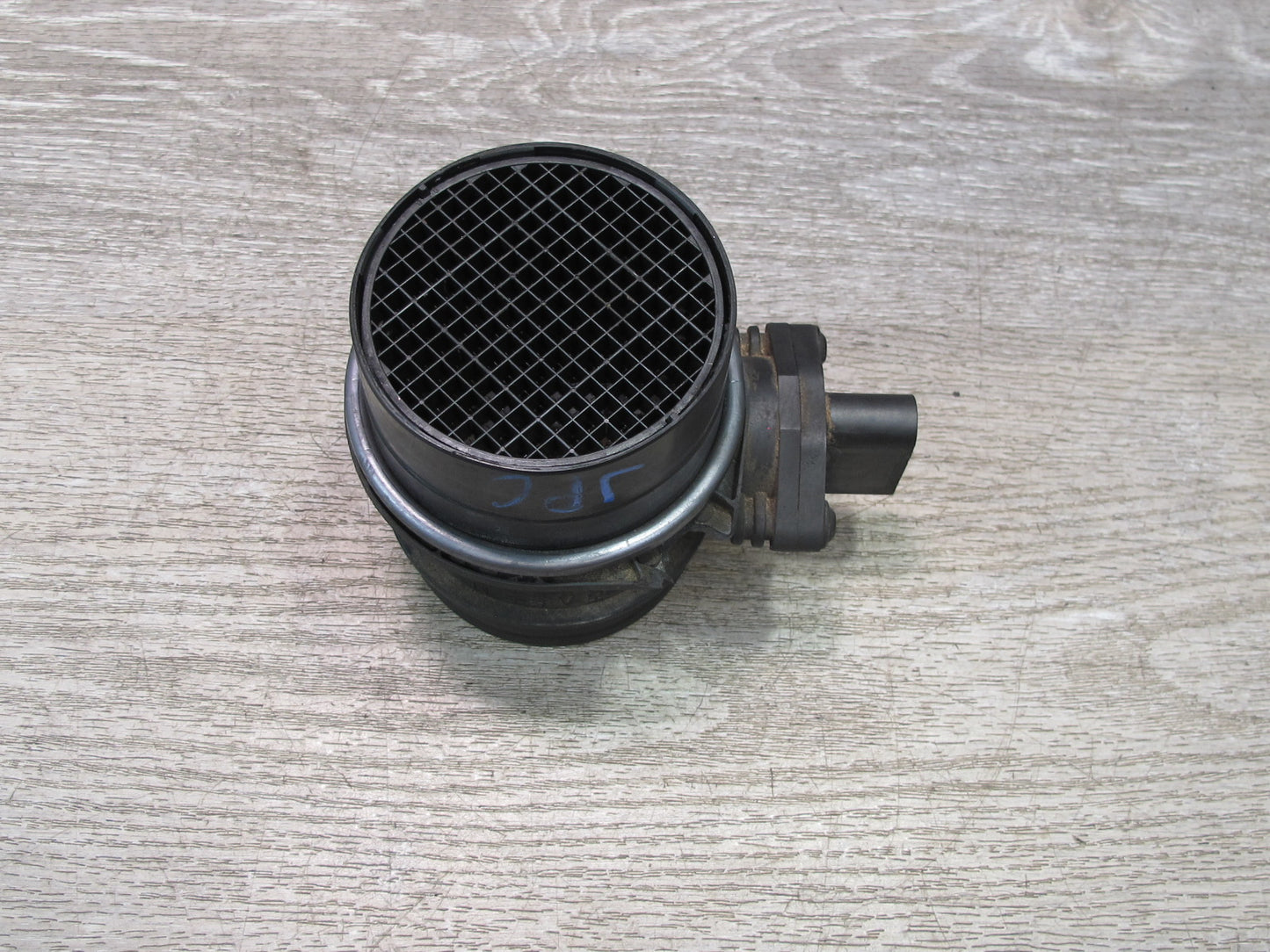 2003-2006 Porsche Cayenne 955 Turbo Mass Air Flow Meter MAF Sensor 07C906461