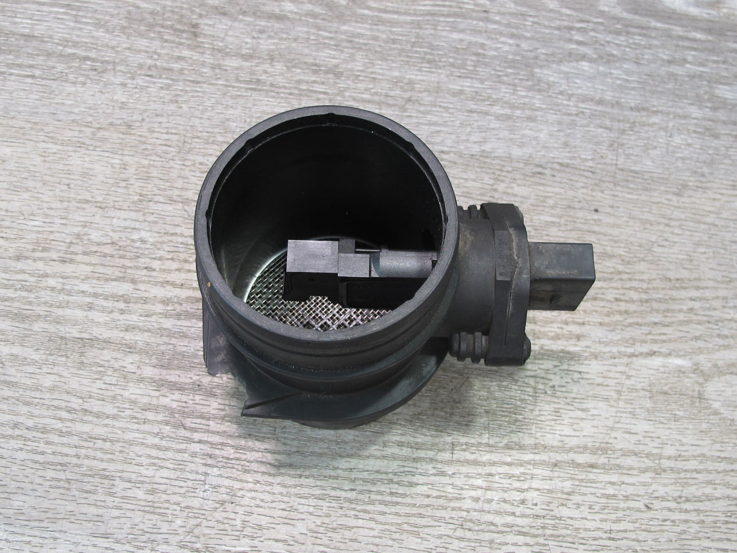 2003-2006 Porsche Cayenne 955 Turbo Mass Air Flow Meter MAF Sensor 07C906461