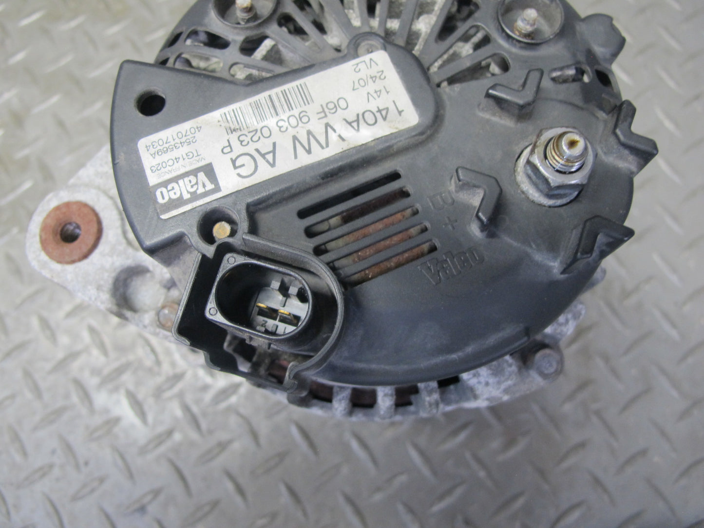 2008 Volkswagen VW Passat EOS Golf R32 MK5 VR6 Alternator Generator 140AMP OEM