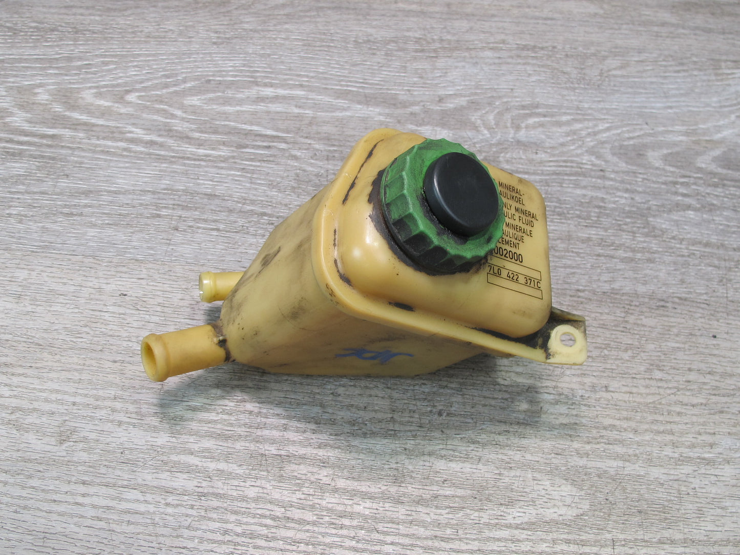 2003-2010 Porsche Cayenne 955 Power Steering Fluid Reservoir Bottle Tank