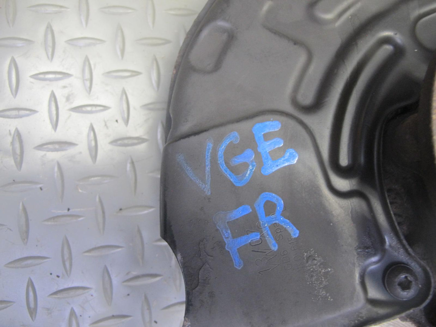 2008 VW R32 VR6 AWD Front Right Spindle Knuckle Wheel Hub Bearing 105K Miles OEM