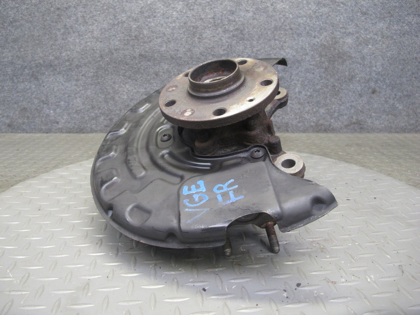 2008 VW R32 VR6 AWD Front Right Spindle Knuckle Wheel Hub Bearing 105K Miles OEM